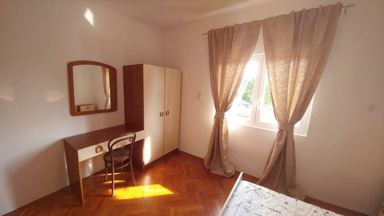 Apartmani Kastelan Barbat na Rabu 外观 照片