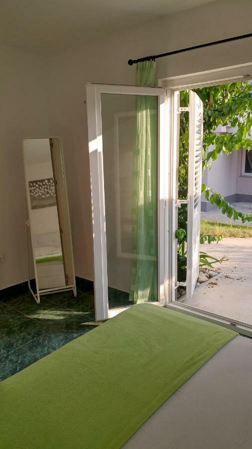 Apartmani Kastelan Barbat na Rabu 外观 照片