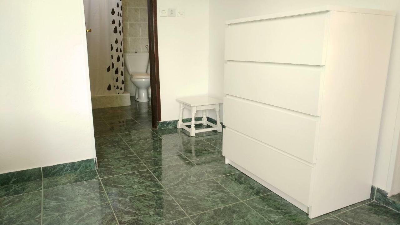 Apartmani Kastelan Barbat na Rabu 外观 照片