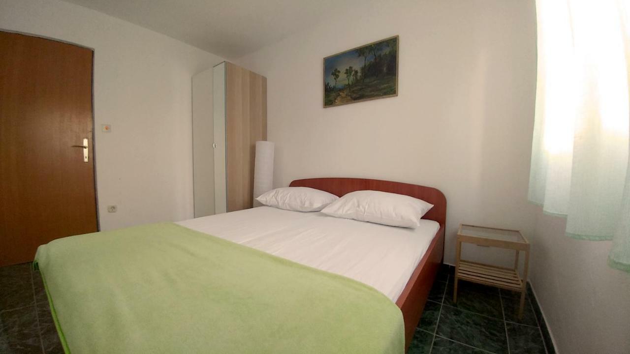 Apartmani Kastelan Barbat na Rabu 外观 照片